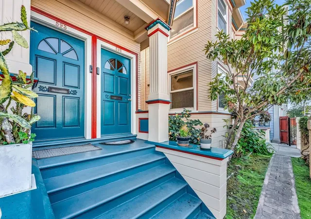 Listing Photo 3 - Condo for sale in building located at 595 22nd St, Oakland, CA 94612