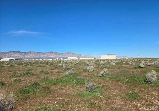 Photo 1 of Land for sale at 0 Hwy 58 Business & Lonebutte Rd, Mojave, CA 93501 | MLS# SR26011520 | Listing updated on 2026-09-25