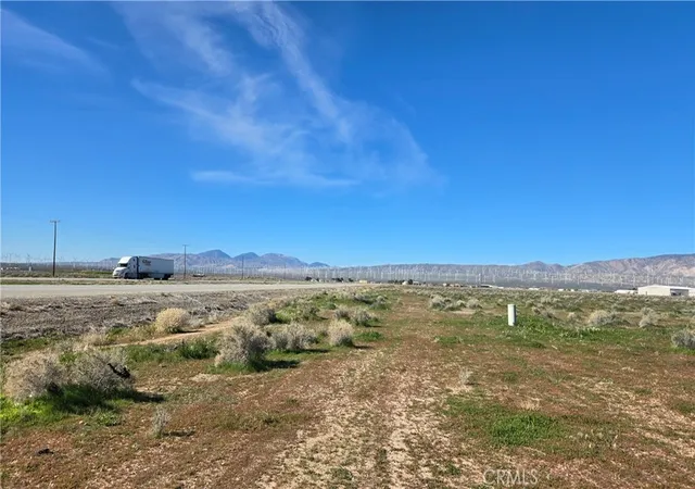 Photo 2 of Land for sale at 0 Hwy 58 Business & Lonebutte Rd, Mojave, CA 93501 | MLS# SR26011520 | Listing updated on 2026-09-25