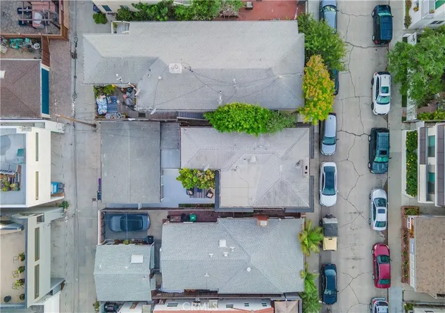 Photo 53 of Single family home for sale at 44 59th, Long Beach, CA 90803 | MLS# OC26010752 | Listing updated on 2026-09-18
