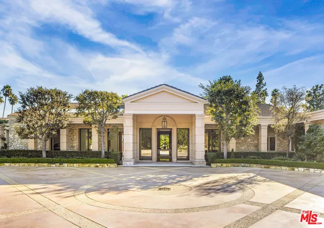 1st image of 400 St Cloud Rd, Los Angeles, CA 90077 | MLS# 26639081