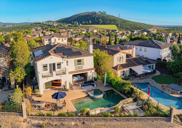 Photo 4 of Single family home for sale at 7135 Sitio Caliente, Carlsbad, CA 92009 | MLS# 260001315SD | Listing updated on 2026-06-08