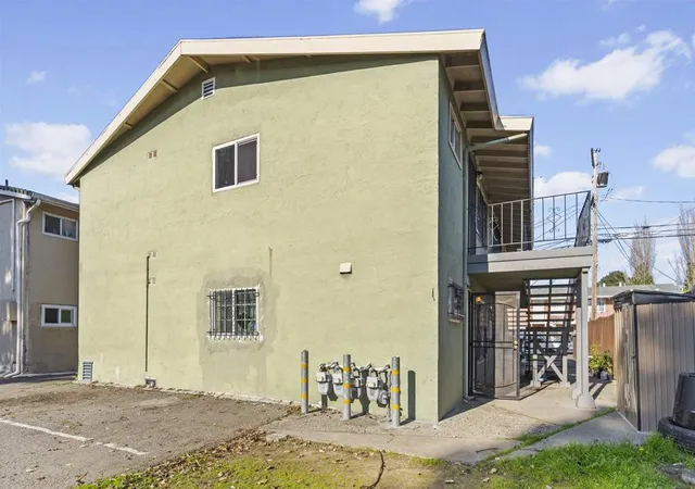 22nd image of 128 Catron Dr, Oakland, CA 94603 | MLS# 41121191