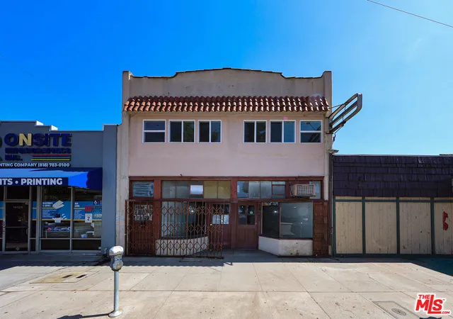 2nd image of 14426 Friar St, Van Nuys, CA 91401 | MLS# 25519519