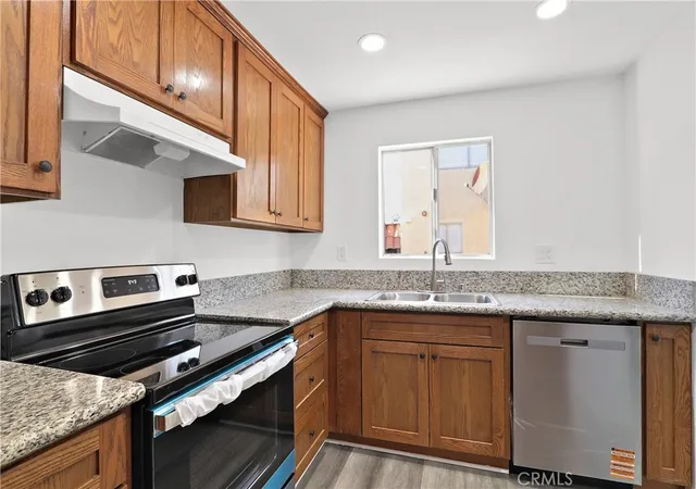 2nd image of 730 N Eucalyptus Ave #25, Inglewood, CA 90302 | MLS# DW26011844