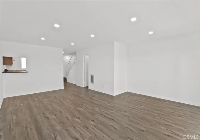 5th image of 730 N Eucalyptus Ave #25, Inglewood, CA 90302 | MLS# DW26011844