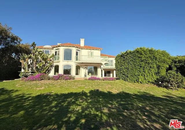 Homes for sale in Malibu, CA | 29752 Baden Pl, Malibu, CA 90265 | MLS# 26638513