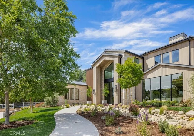 Homes for sale in Hidden Hills, CA | 24105 Hidden Ridge Rd, Hidden Hills, CA 91302 | MLS# SR26009564