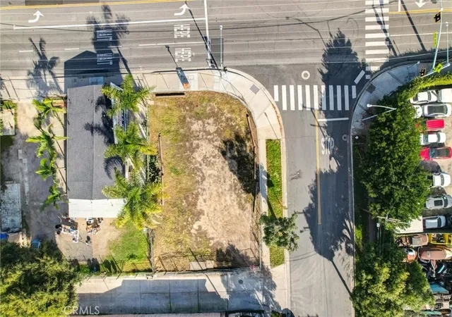 Homes for sale in Santa Ana, CA | 3314 W 5th, Santa Ana, CA 92703 | MLS# CV26012487