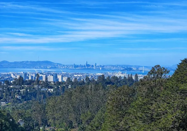 1st image of 6059 Girvin Dr, Oakland, CA 94611 | MLS# 41121305