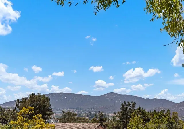 3rd image of 18557 Caminito Pasadero #389, San Diego, CA 92128 | MLS# 260001397SD