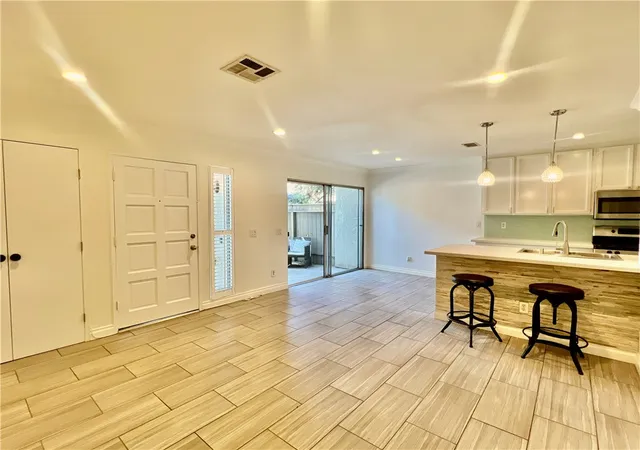 Condo for sale at 542 W Dunton #29, Orange, CA 92865 | MLS# PW26010314