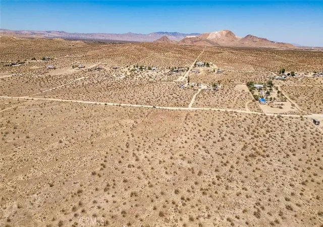 1st image of 1 Desert Highland Pkwy, Rosamond, CA 93560 | MLS# HD26013173