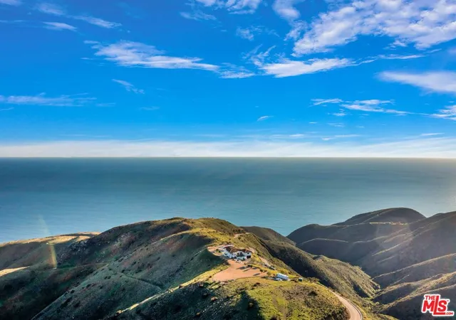 Photo 2 of Single family home for sale at 9785 Deer Crk Rd, Malibu, CA 90265 | MLS# 26640289 | Listing updated on 2026-01-27