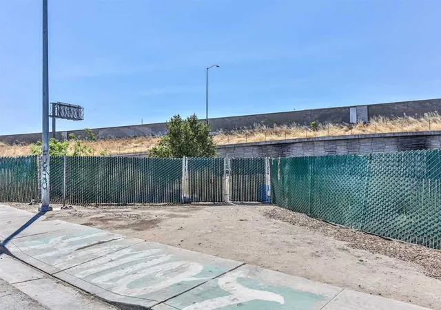 28th image of 5133 S St Rt 99 W Frontage Rd, Stockton, CA 95215 | MLS# 41121375