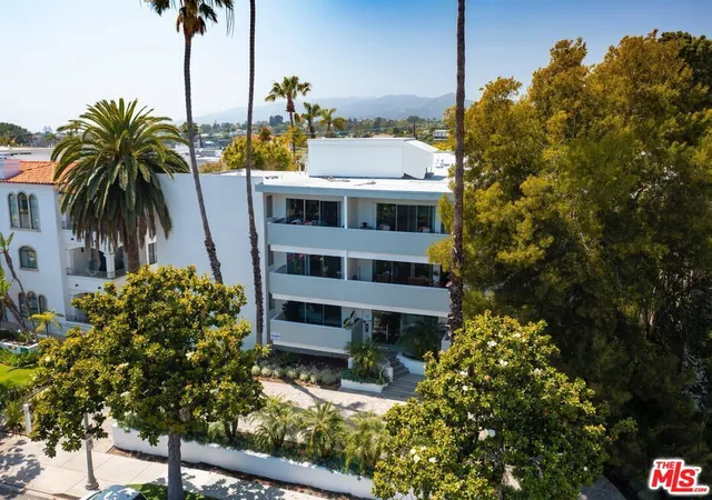Homes for sale in Santa Monica, CA | 537 San Vicente Blvd, Santa Monica, CA 90402 | MLS# 26640487