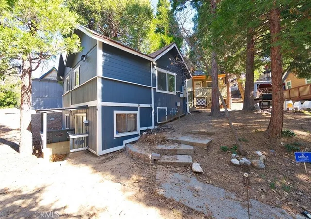 Photo 3 of Single family home for sale at 29083 Hook Crk, Cedar Glen, CA 92321 | MLS# CV26013946 | Listing updated on 2026-09-23