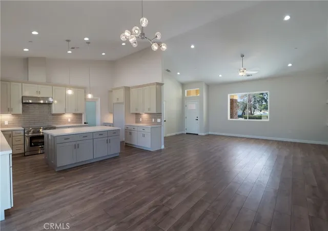 Photo 3 of Single family home for sale at 14785 Tiger Tail Rd, Apple Valley, CA 92307 | MLS# IG26005460 | Listing updated on 2026-09-21