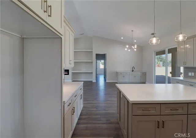 Photo 4 of Single family home for sale at 14785 Tiger Tail Rd, Apple Valley, CA 92307 | MLS# IG26005460 | Listing updated on 2026-09-21