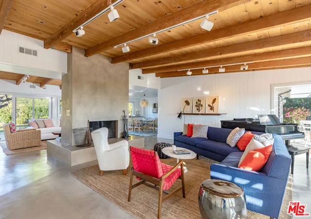 Photo 3 of Single family home for sale at 27727 Pacific Coast Hwy, Malibu, CA 90265 | MLS# 26640025 | Listing updated on 2026-09-29