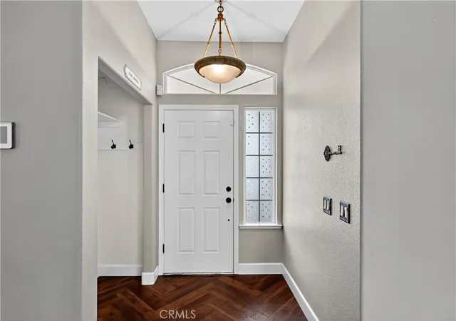 Photo 3 of Single family home for sale at 724 Robin Dr, Merced, CA 95340 | MLS# MC26013670 | Listing updated on 2026-06-14