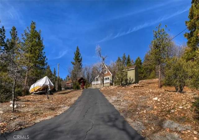 35th image of 39676 Oakglen, Fawnskin, CA 92333 | MLS# IG26012898