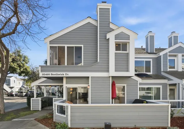 1st image of 25495 Southwick Dr #101, Hayward, CA 94544 | MLS# ML82031997