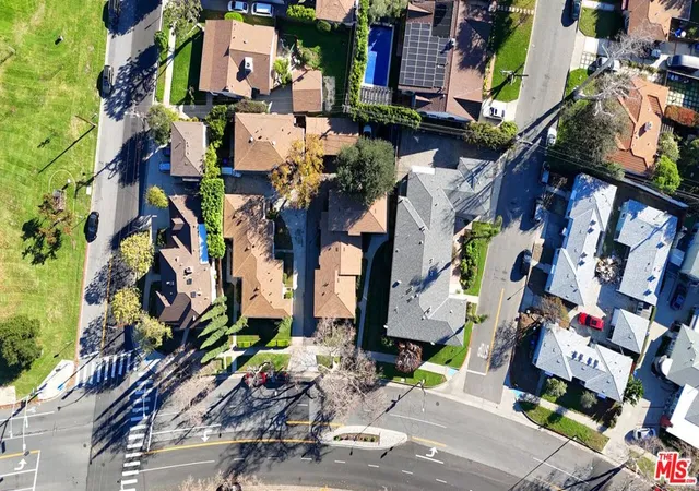5th image of 2912 W Riverside Dr, Burbank, CA 91505 | MLS# 26641367