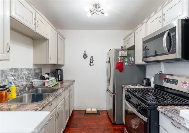 5th image of 1650 12 S Campus #12, Ontario, CA 91761 | MLS# IV26011172
