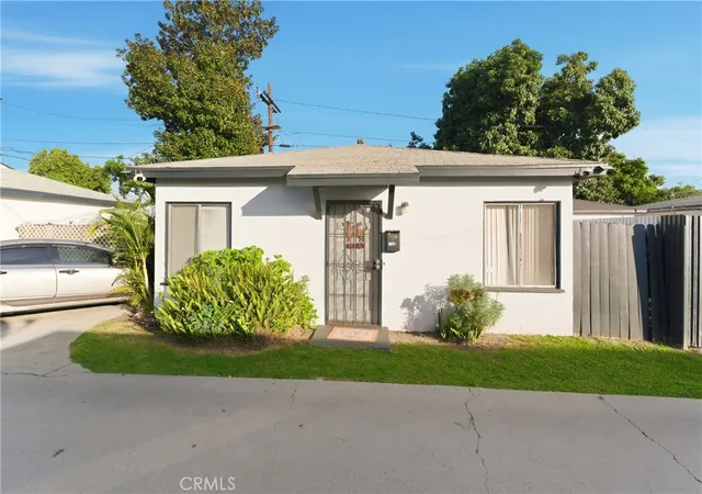 Listing Photo 5 - Condo for sale in building located at 5222 Live Oak, Cudahy, CA 90201
