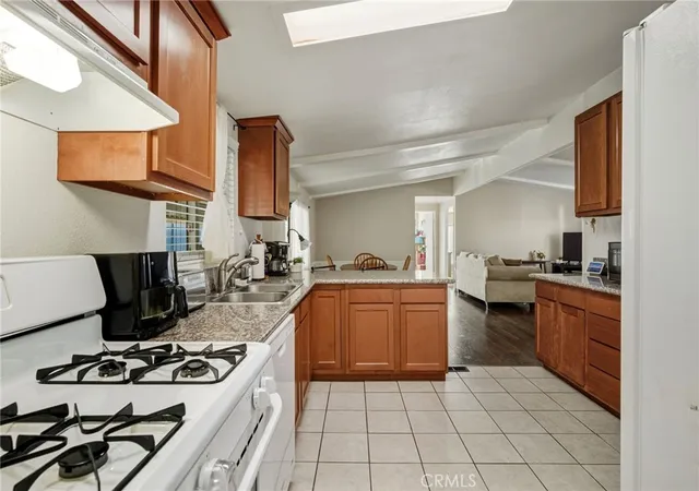 3rd image of 1051 Space 23 Site Dr #236, Brea, CA 92821 | MLS# SW26015590