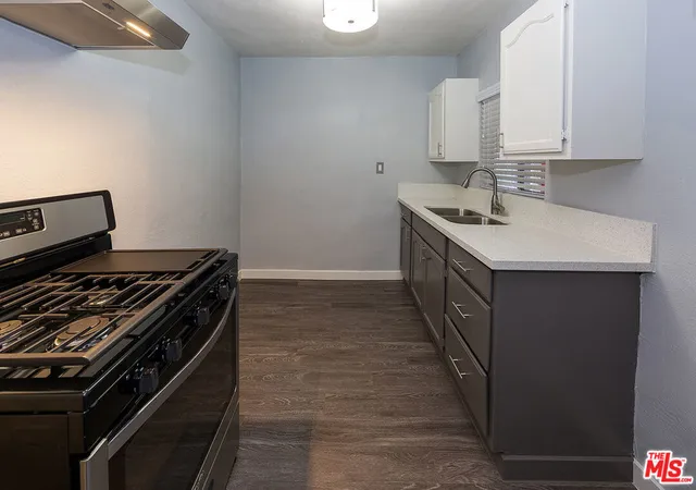 5th image of 1377 Warren Ave, Long Beach, CA 90813 | MLS# 26640863