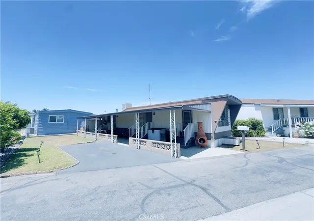 Photo 2 of Manufactured home for sale at 47 Fir Via, Anaheim, CA 92801 | MLS# PW26013801 | Listing updated on 2026-09-10
