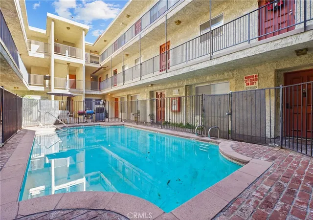 1st image of 21219 Roscoe, Canoga Park, CA 91304 | MLS# SR26015840