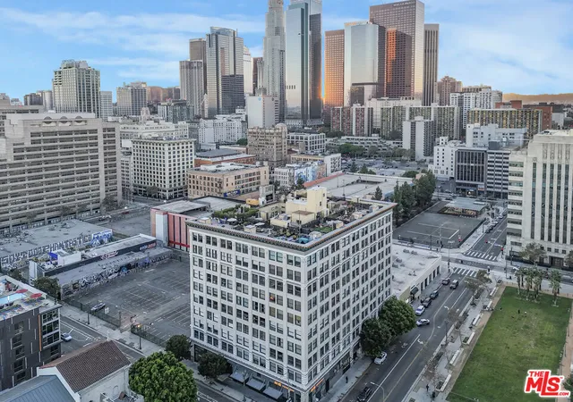 27th image of 108 W 2nd St #708, Los Angeles, CA 90012 | MLS# 26641739
