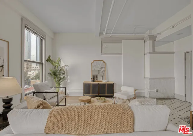 4th image of 108 W 2nd St #708, Los Angeles, CA 90012 | MLS# 26641739