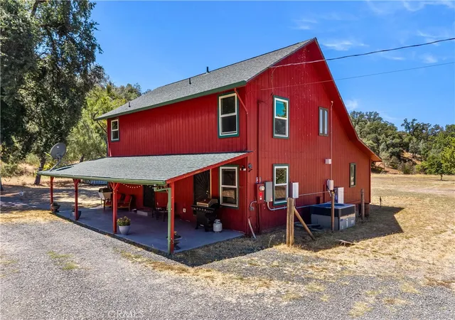 Homes for sale in Upper Lake, CA | 2225 Ladder Ridge Rd, Upper Lake, CA 95485 | MLS# LC26015809