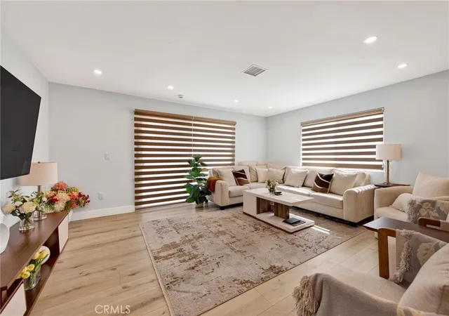 5th image of 16052 Bahama St, North Hills, CA 91343 | MLS# BB26015503