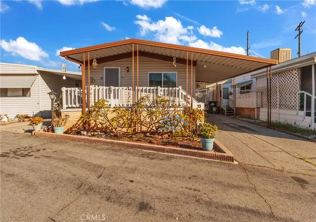 2nd image of 2550 Pacific Coast Hwy #13, Torrance, CA 90505 | MLS# DW26016078
