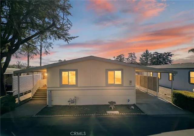 Photo 1 of Manufactured home for sale at 725 W Thornton #10, Hemet, CA 92543 | MLS# IV26016095 | Listing updated on 2026-09-08