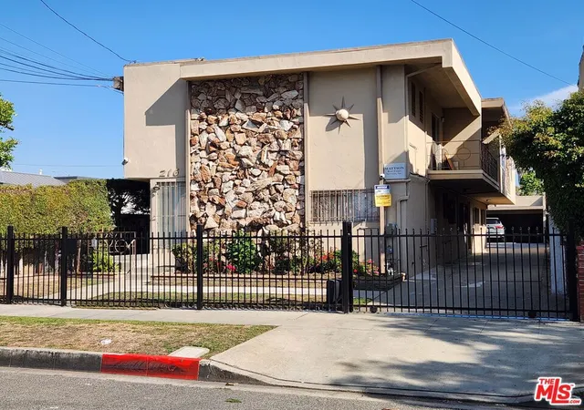 Homes for sale in Inglewood, CA | 216 S Inglewood Ave, Inglewood, CA 90301 | MLS# 26640675