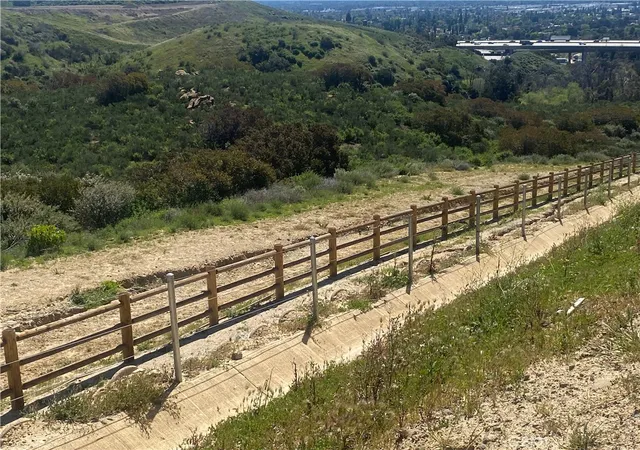 5th image of 2 Coya Trail, Chatsworth, CA 91311 | MLS# SR26016320