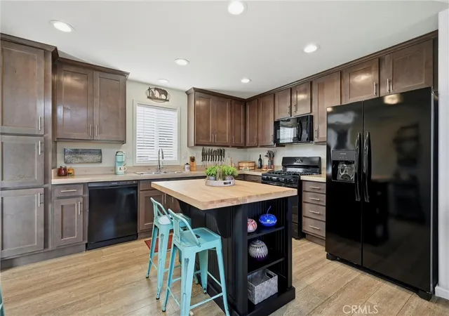 3rd image of 16347 Pueblo Trl, Clearlake Oaks, CA 95423 | MLS# LC26013310
