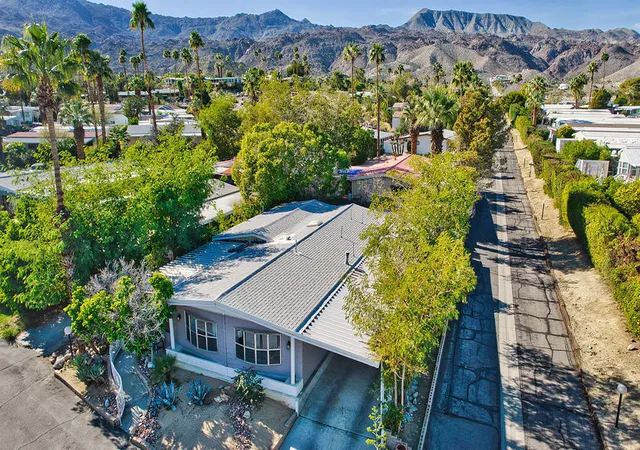 3rd image of 33 Diamond E Dr, Palm Desert, CA 92260 | MLS# 219141949DA