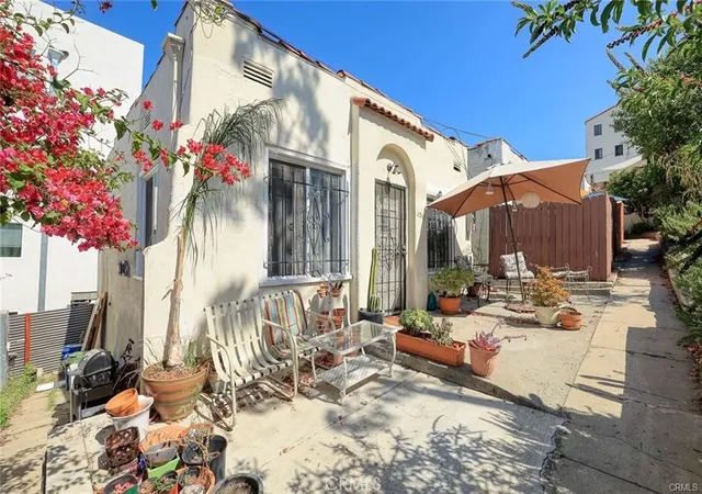 3rd image of Lilac Terrace Condominiums, Los Angeles, CA 90026
