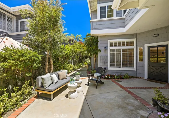 3rd image of 3610 Daffodil Ave, Corona Del Mar, CA 92625 | MLS# OC26006326