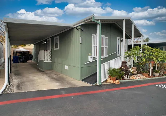 3rd image of 9459 Mission Gorge Rd #121, Santee, CA 92071 | MLS# PTP2600616