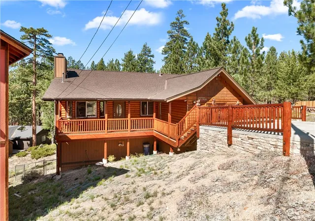 Photo 3 of Single family home for sale at 446 Shady, Big Bear Lake, CA 92315 | MLS# OC26016891 | Listing updated on 2026-03-10