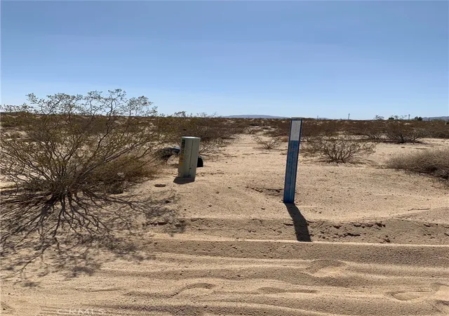 10th image of 0 Meldora Ave, Twentynine Palms, CA 92277 | MLS# HD26016953