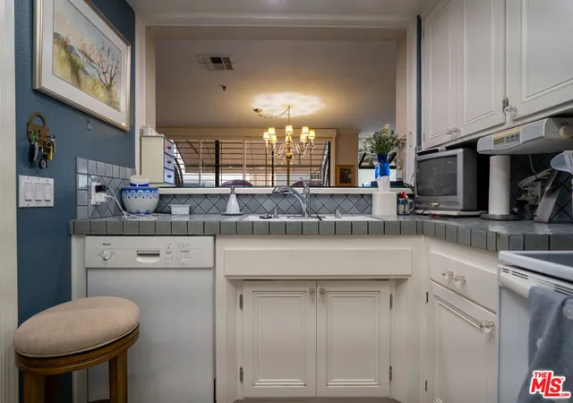 5th image of 880 W 1St St #506, Los Angeles, CA 90012 | MLS# 26640965